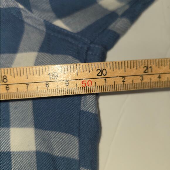 Ambercrombie & Fitch Womens Medium Button Up Shirt Blue Plaid Casual Lightweight - Picture 10 of 12